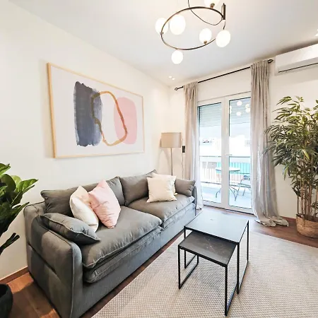 Bright And Beautiful By Acropolis With Balcony - Ako25 *